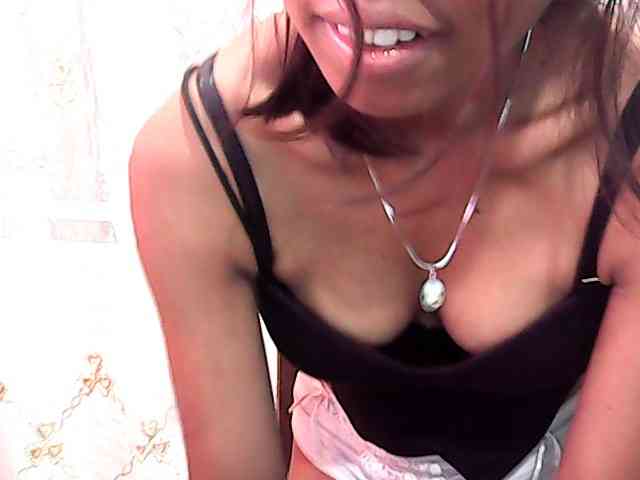 Natalie-Luxa webcam