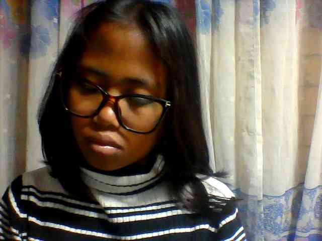 Natalie-Luxa webcam