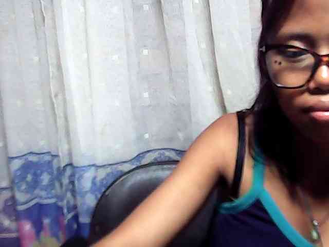 Natalie-Luxa webcam