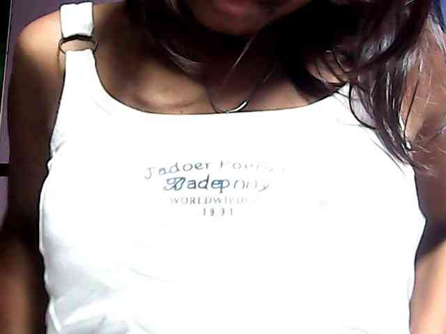 Natalie-Luxa webcam