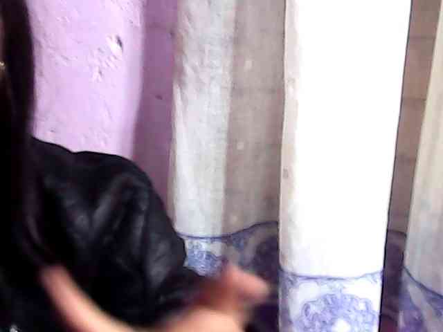 Natalie-Luxa webcam