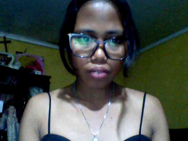 Natalie-Luxa webcam
