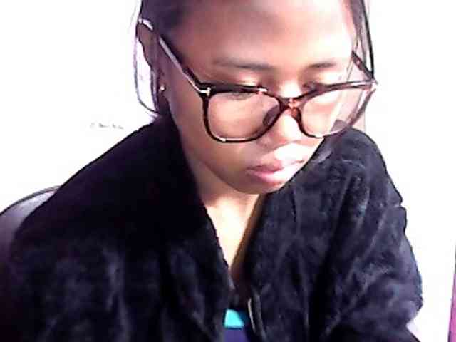 Natalie-Luxa webcam