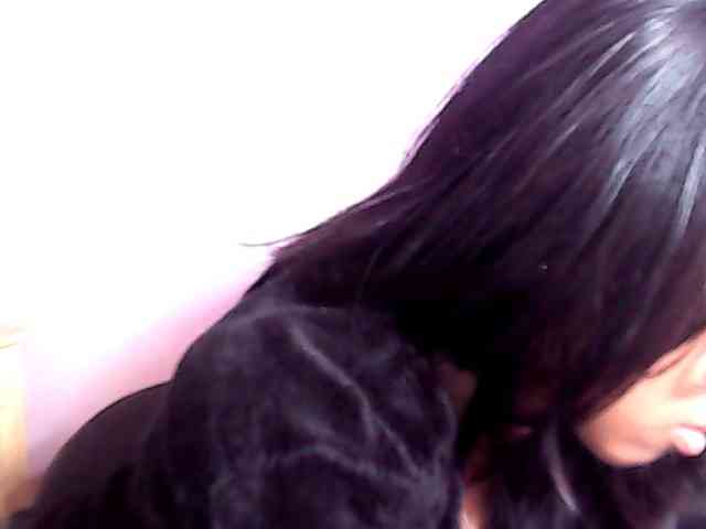 Natalie-Luxa webcam