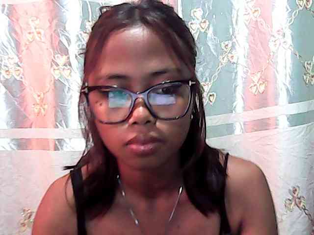 Natalie-Luxa webcam