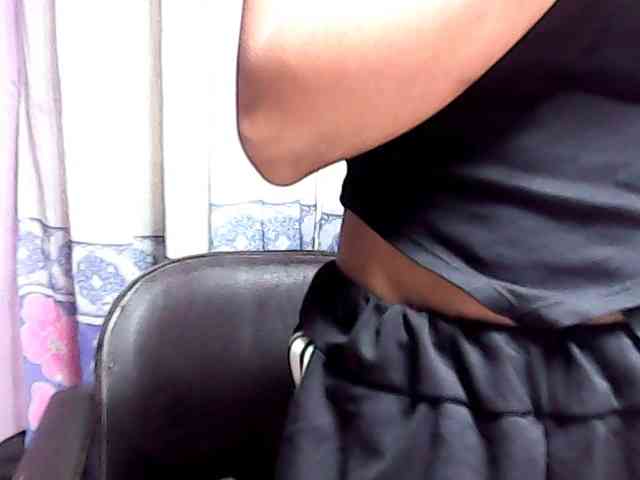 Natalie-Luxa webcam