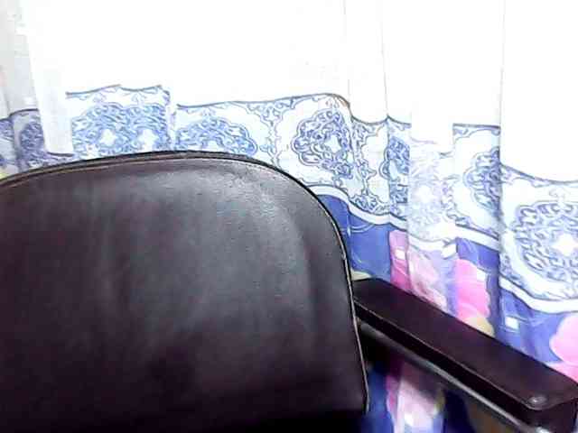 Natalie-Luxa webcam