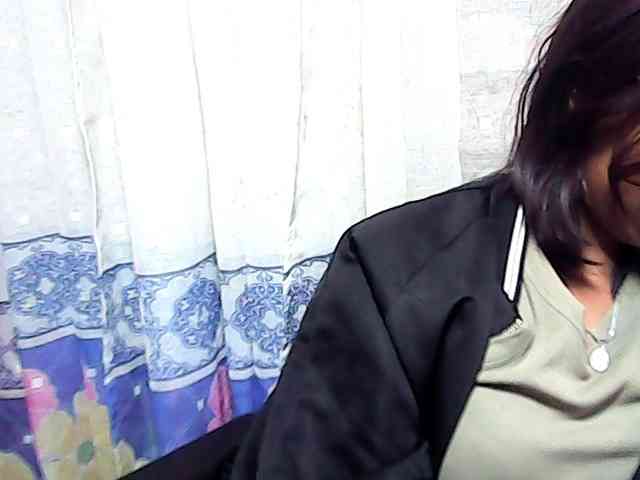 Natalie-Luxa webcam