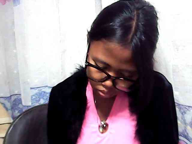 Natalie-Luxa webcam