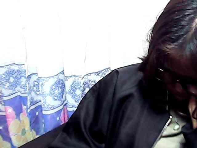 Natalie-Luxa webcam