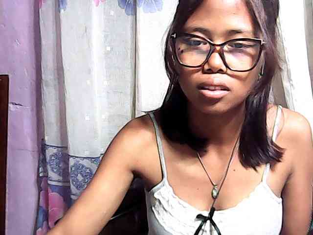 Natalie-Luxa webcam