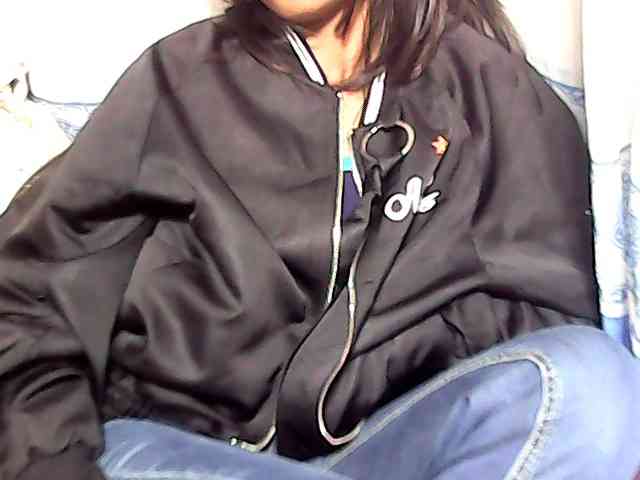 Natalie-Luxa webcam