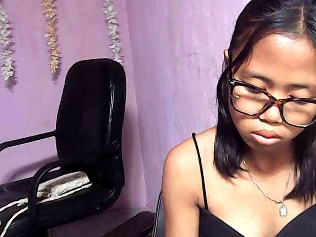 Natalie-Luxa webcam