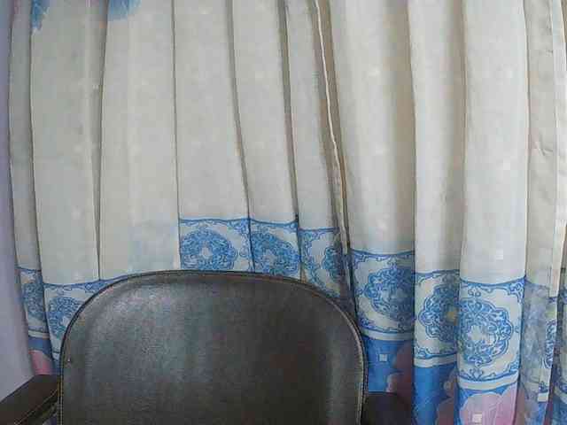 Natalie-Luxa webcam
