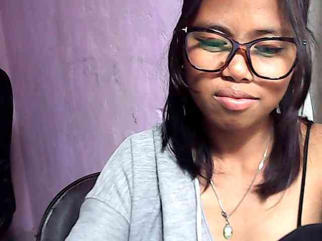 Natalie-Luxa webcam