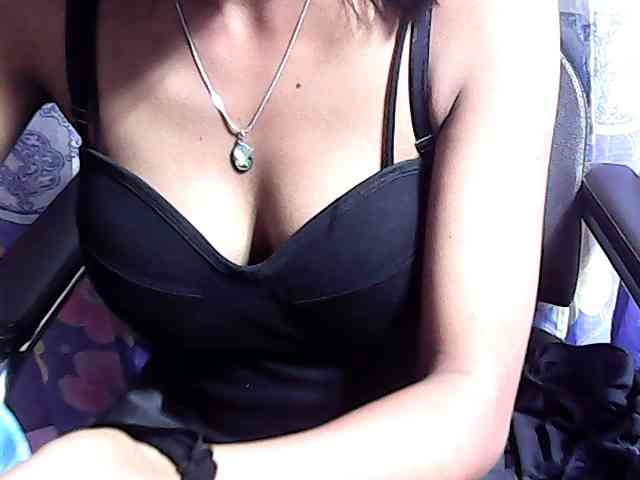 Natalie-Luxa webcam