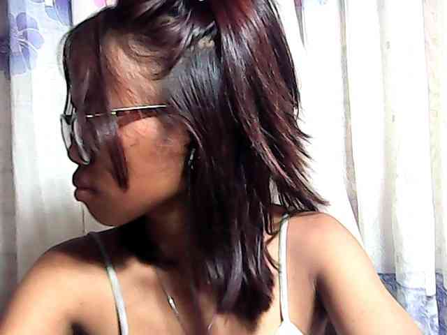 Natalie-Luxa webcam