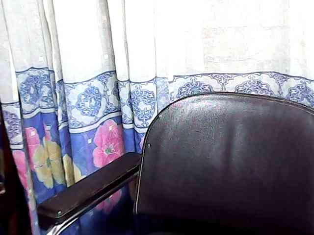 Natalie-Luxa webcam