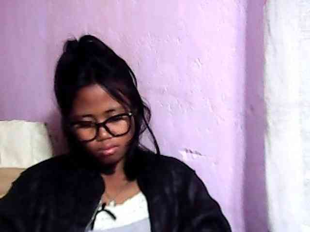 Natalie-Luxa webcam
