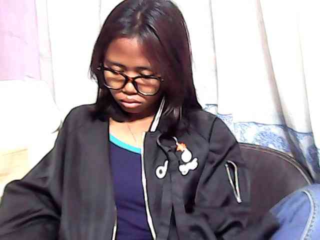 Natalie-Luxa webcam
