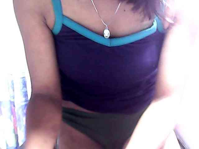 Natalie-Luxa webcam