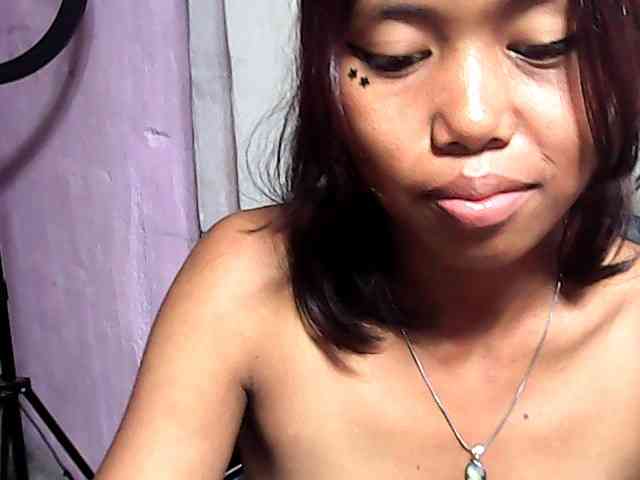 Natalie-Luxa webcam