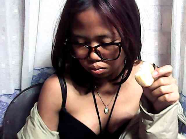 Natalie-Luxa webcam