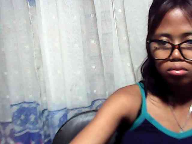 Natalie-Luxa webcam