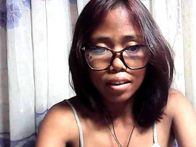 Natalie-Luxa webcam