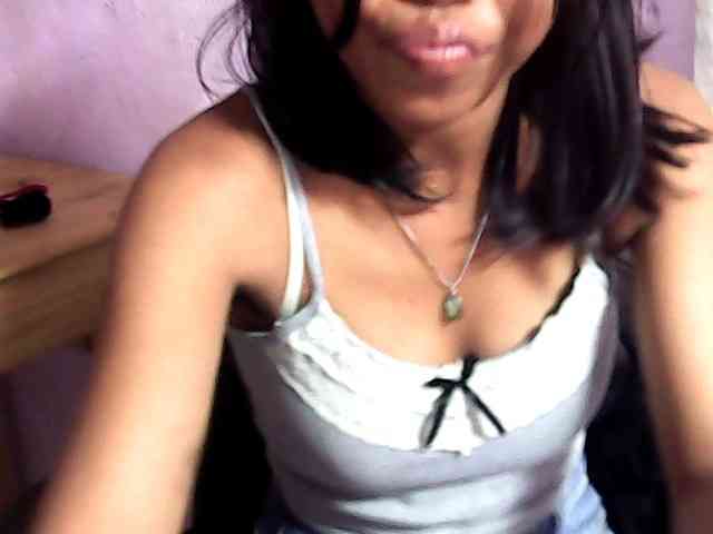 Natalie-Luxa webcam