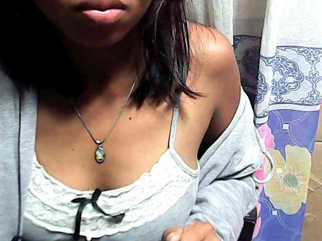 Natalie-Luxa webcam