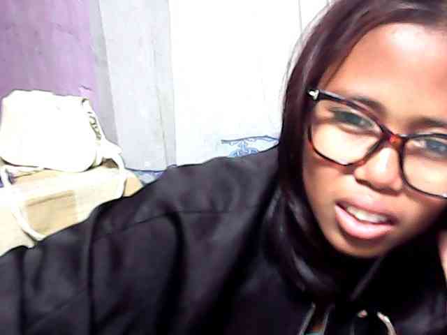 Natalie-Luxa webcam