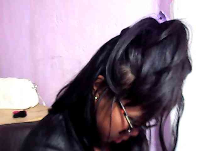 Natalie-Luxa webcam