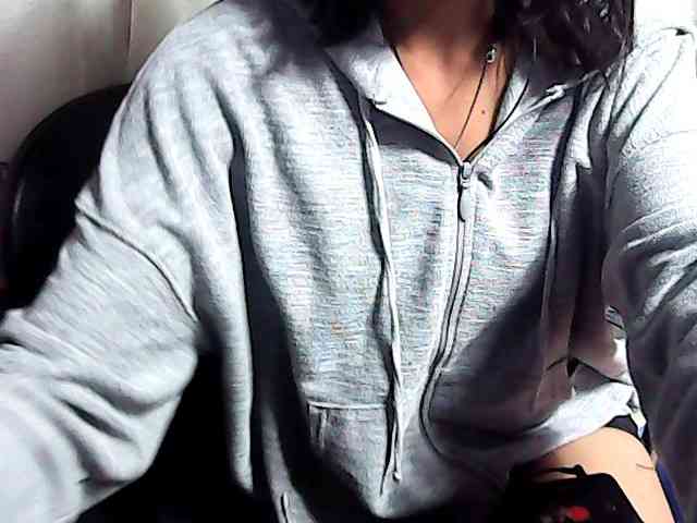 Natalie-Luxa webcam
