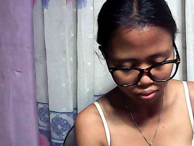 Natalie-Luxa webcam