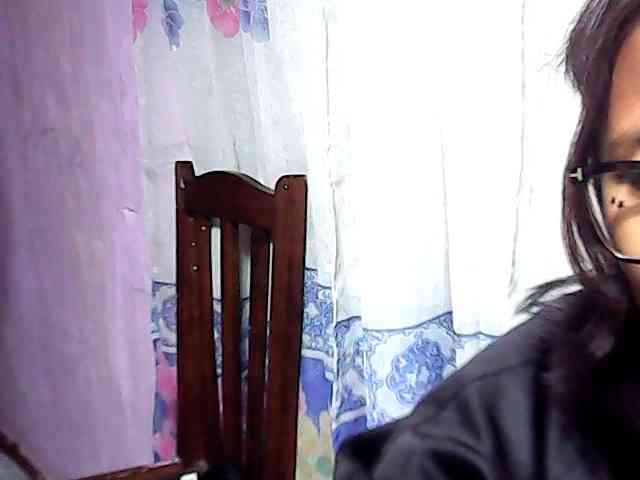 Natalie-Luxa webcam