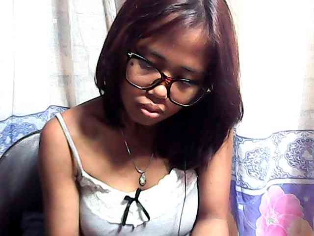 Natalie-Luxa webcam