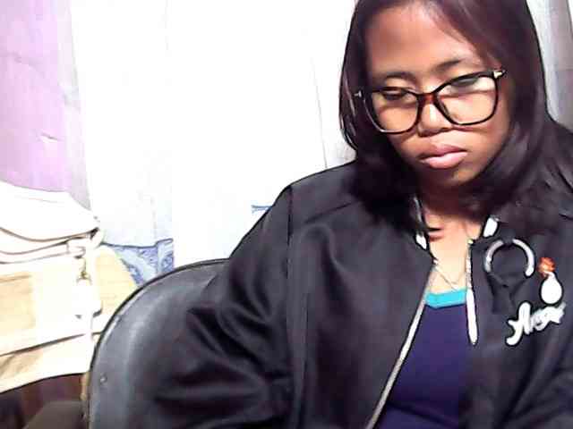 Natalie-Luxa webcam