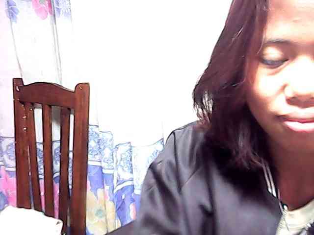 Natalie-Luxa webcam