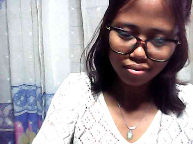 Natalie-Luxa webcam