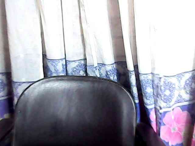 Natalie-Luxa webcam