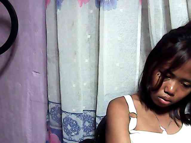 Natalie-Luxa webcam