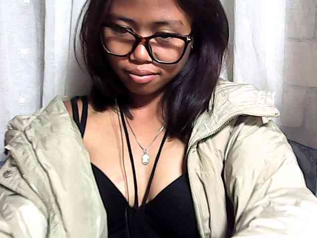 Natalie-Luxa webcam