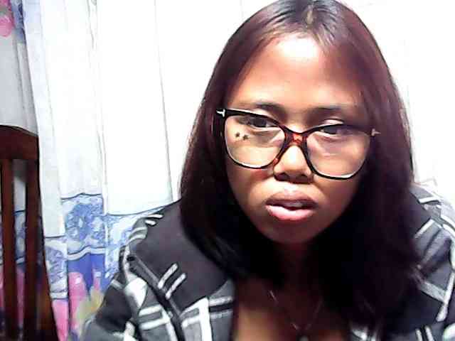 Natalie-Luxa webcam