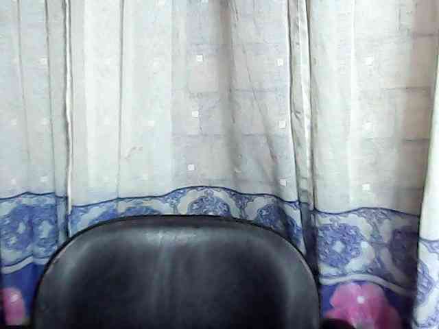 Natalie-Luxa webcam