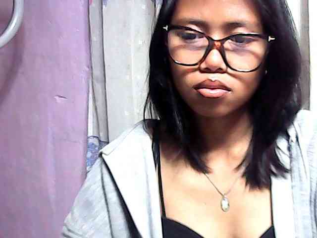 Natalie-Luxa webcam