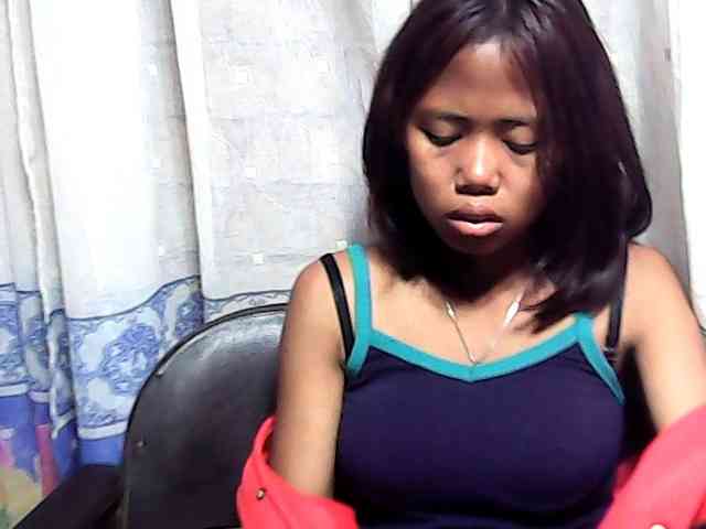 Natalie-Luxa webcam