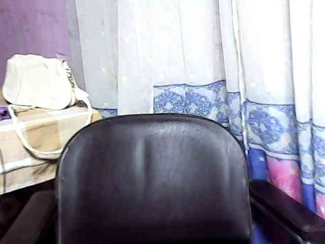 Natalie-Luxa webcam