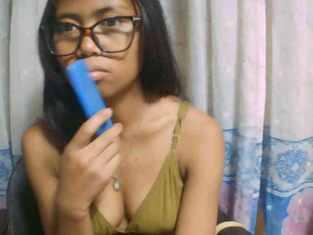 Natalie-Luxa webcam