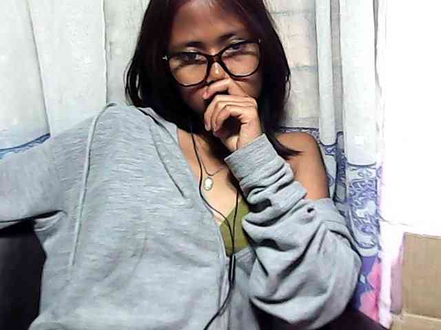 Natalie-Luxa webcam